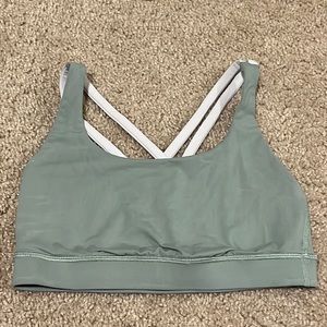 Lululemon sports bra